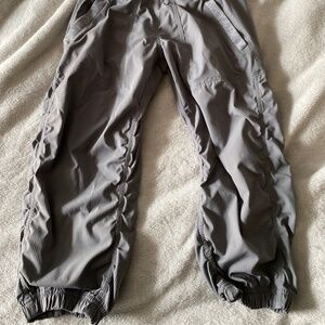 Ivivva by Lululemon Crop Live to Move Pants 10